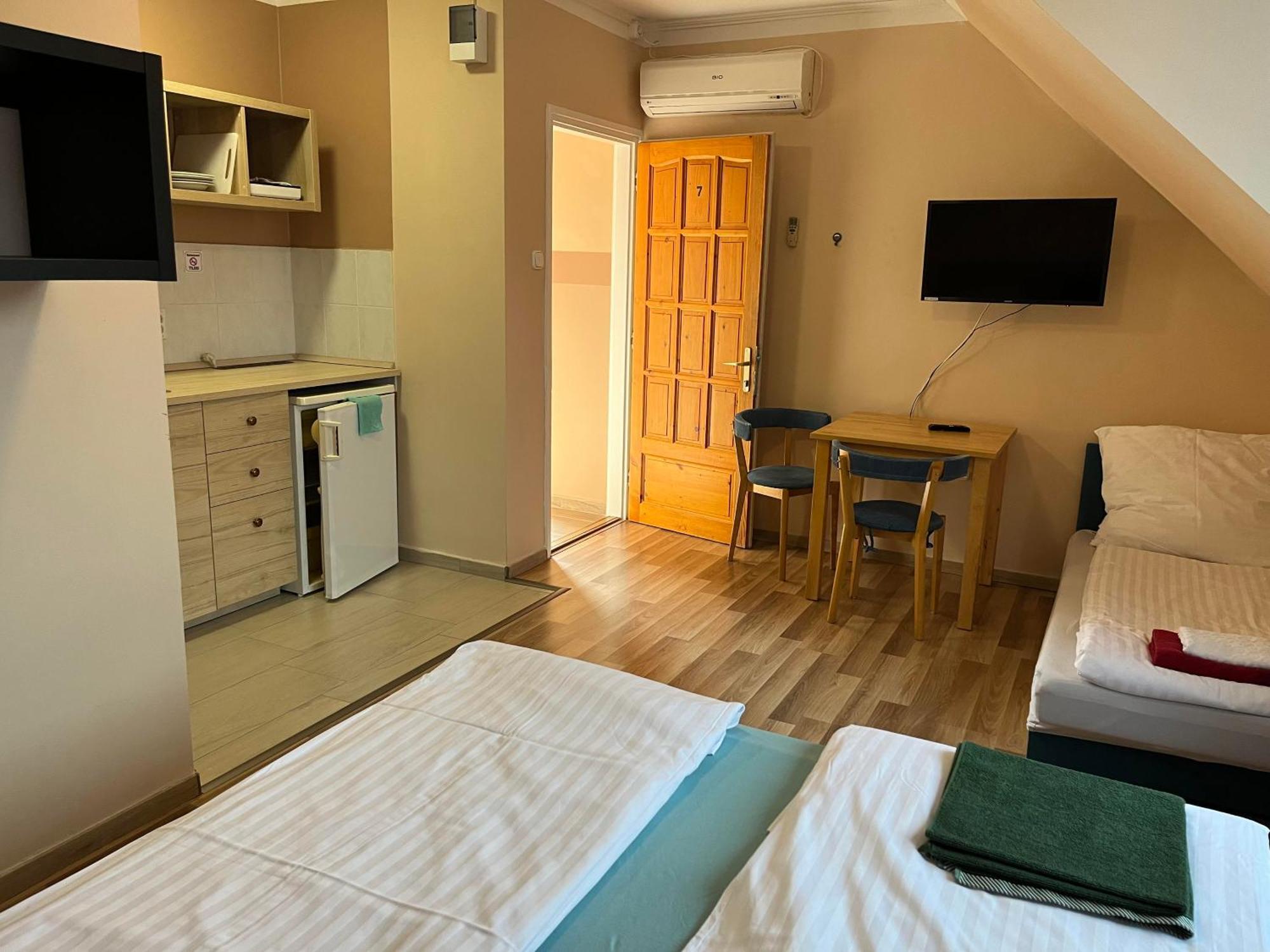 Petoefi Vendeghaz Hotel Eger Eksteriør billede