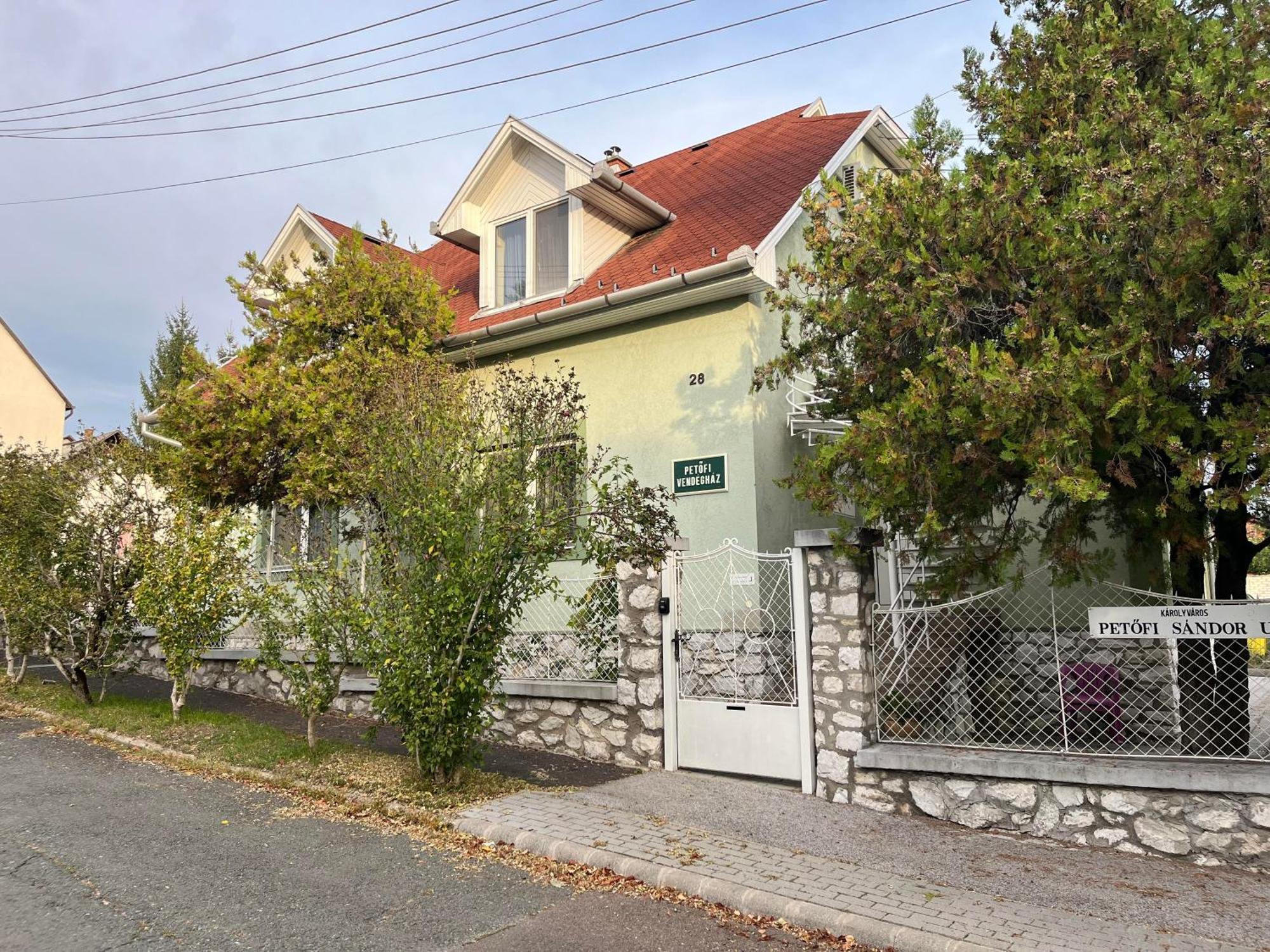 Petoefi Vendeghaz Hotel Eger Eksteriør billede